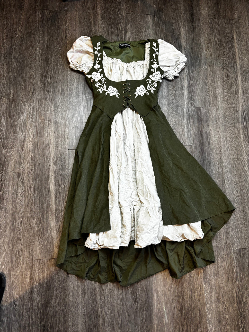 Green Overdress with Chemise